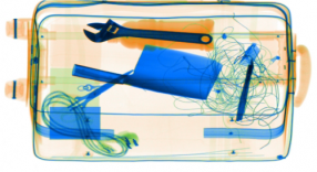 現(xiàn)在機(jī)場(chǎng)過(guò)行李安檢機(jī)時(shí)候哪些東西不能攜帶？